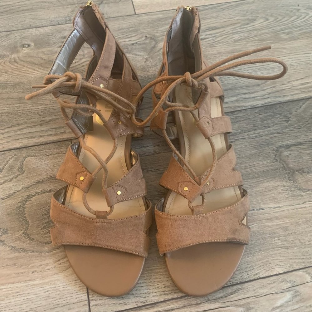 CIRCUS BY‎ SAM EDELMAN TAN FAUX SUEDE ZIP BACK LACE UP GLADIATOR SANDALS 8